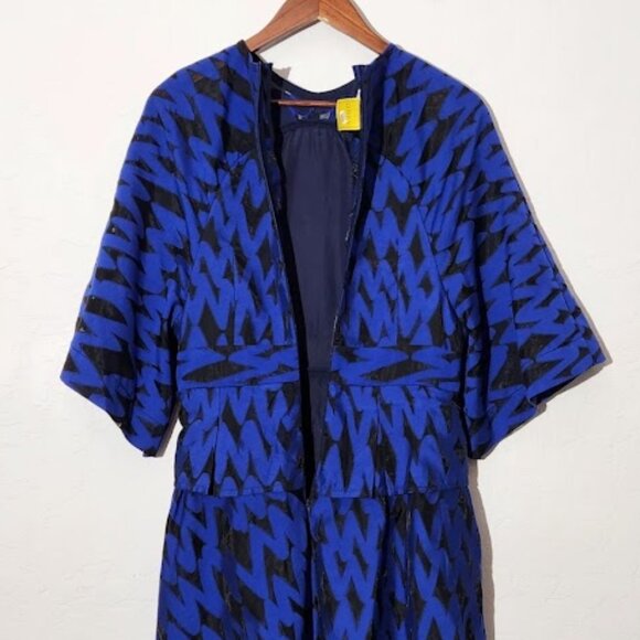 GREY Women's Fit & Flare Geometric Pattern Midi Dress Size Small - Picture 4 of 5